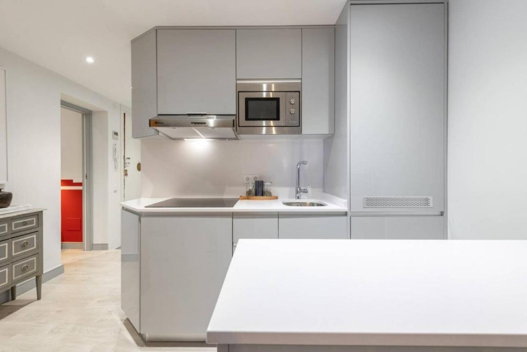 Sophisticated Brand New Flat Appartement Madrid Buitenkant foto